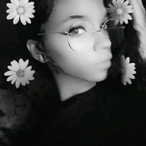 Meet your Posher, Jasmine